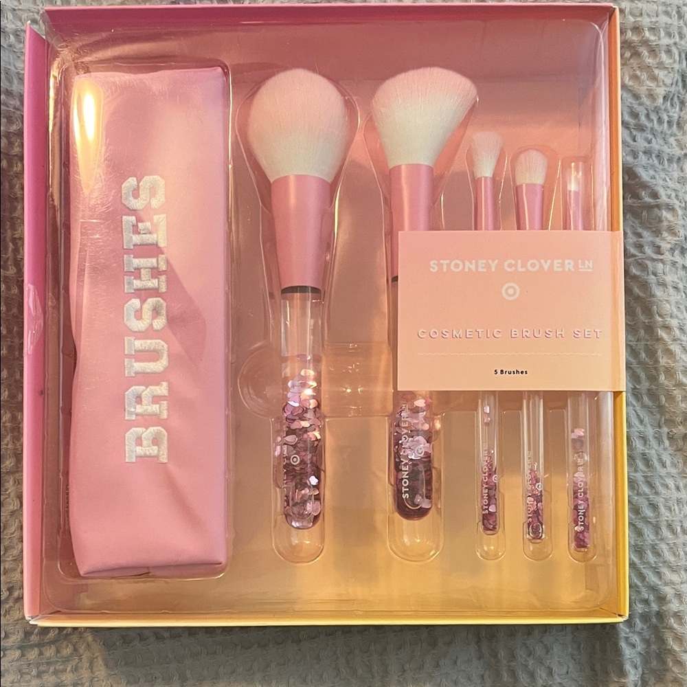 Stoney Clover Lane Pink Makeup Brush Set